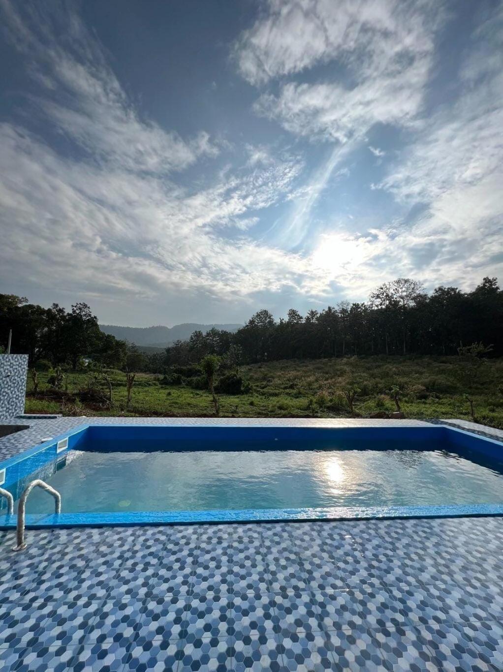 Wildglamps Athirappilly Hotel Eksteriør billede
